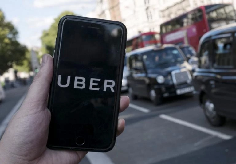 Αυτοκίνητο της Uber χωρίς οδηγό σκότωσε πεζή!